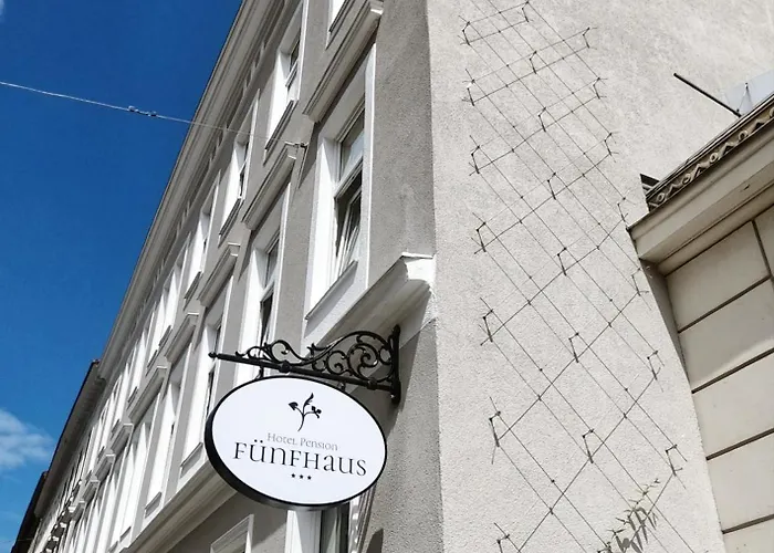 Hotel-Pension Fuenfhaus Wenen